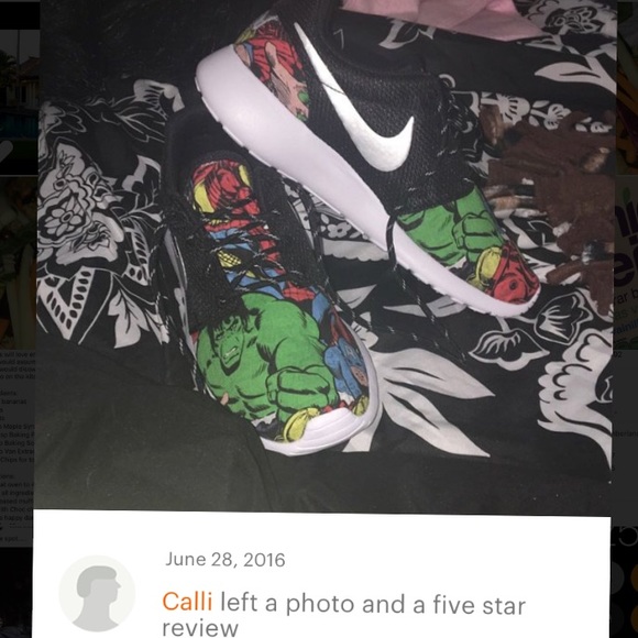 Nike Roshe Run Sneakers Marvel Avengers Comic Hero - Picture 3 of 3